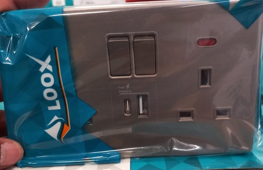 Double British Socket With Switch & USB A & USB C Latif Series Loox (Fast Charge)